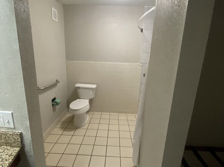 Hotel Days Inn By Wyndham Ozark