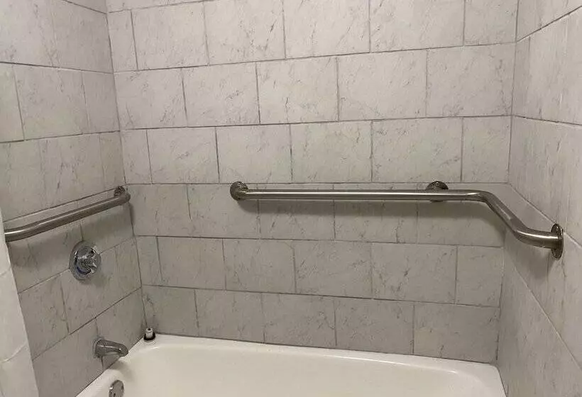 酒店 Days Inn By Wyndham Ozark