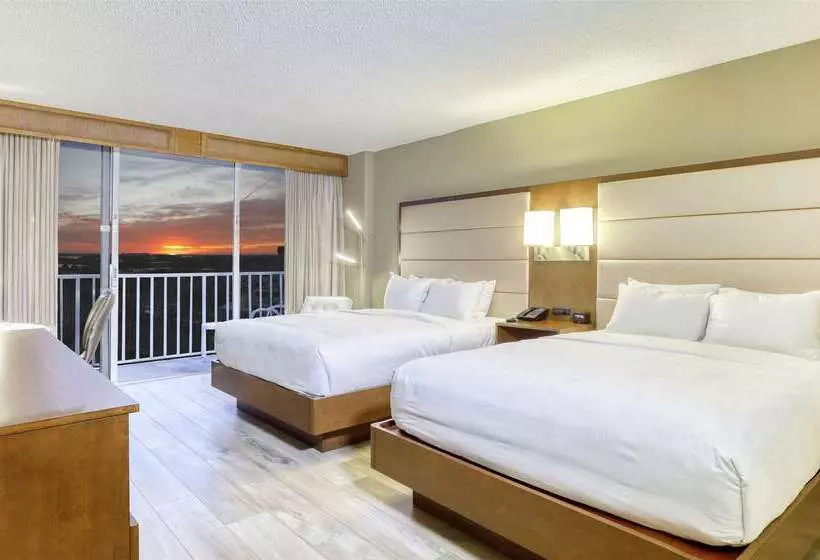 فندق Doubletree Beach Resort By Hilton Tampa Bay   North Redingto