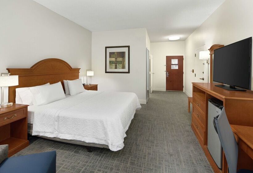 Отель Hampton Inn Atlanta Newnan