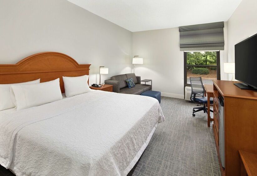 Отель Hampton Inn Atlanta Newnan