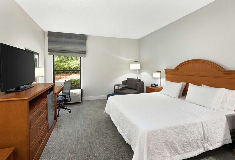 Отель Hampton Inn Atlanta Newnan