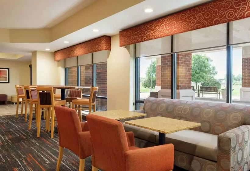 هتل Hampton Inn West Des Moines Lake Drive