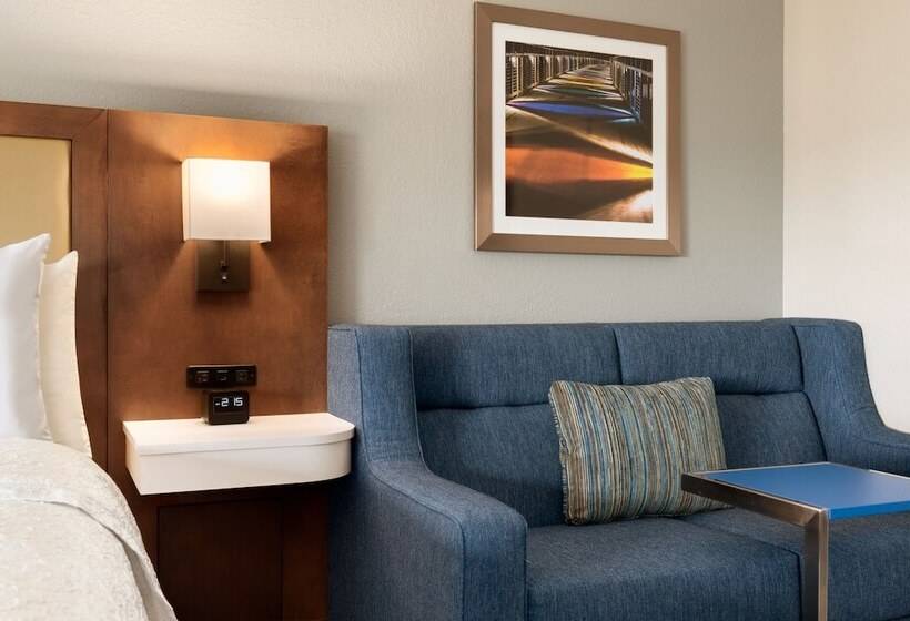 فندق Hampton Inn West Des Moines Lake Drive