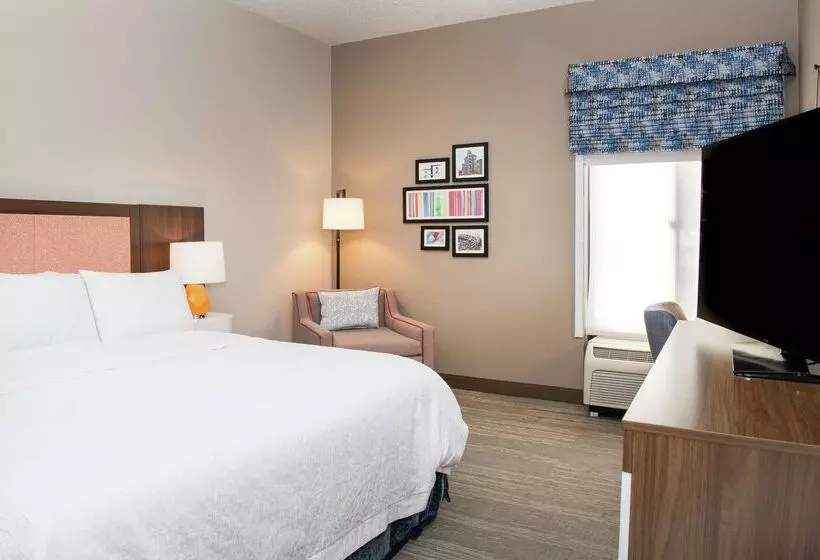 هتل Hampton Inn Eriesouth