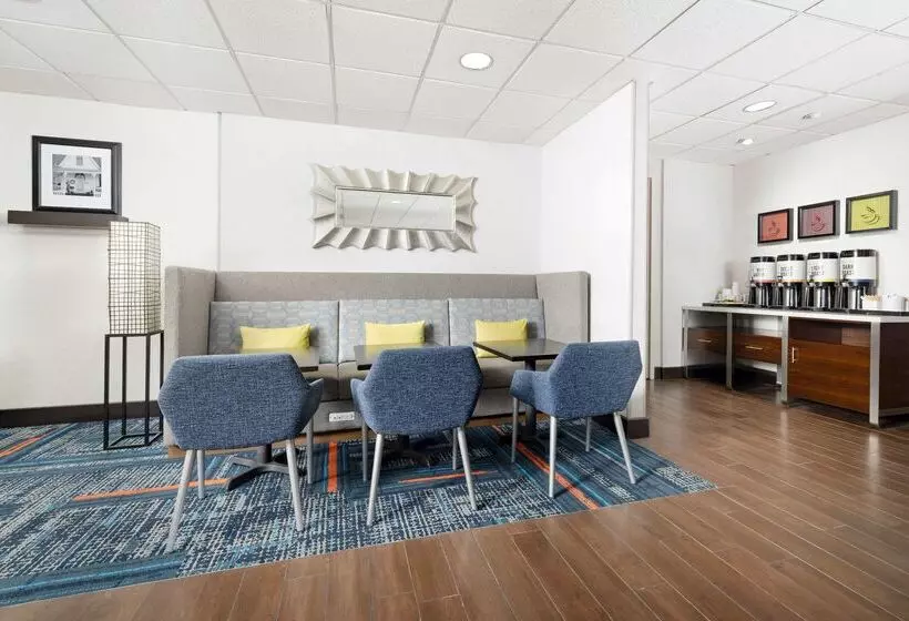 Hotelli Hampton Inn Memphiswalnut Grove/baptist Hospital East