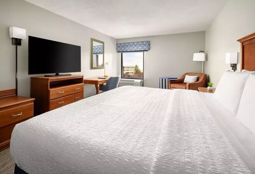 Hotelli Hampton Inn Memphiswalnut Grove/baptist Hospital East