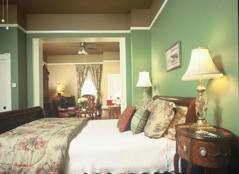 فندق Heartstone Inn