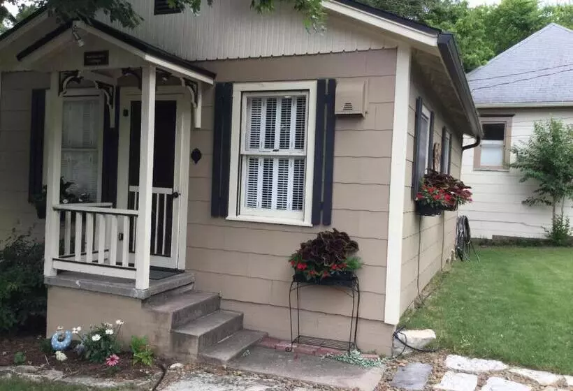 Отель Heartstone Inn