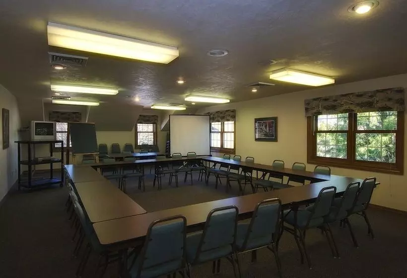 ホテル High Point Inn