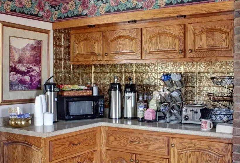 酒店 Highland Manor Inn