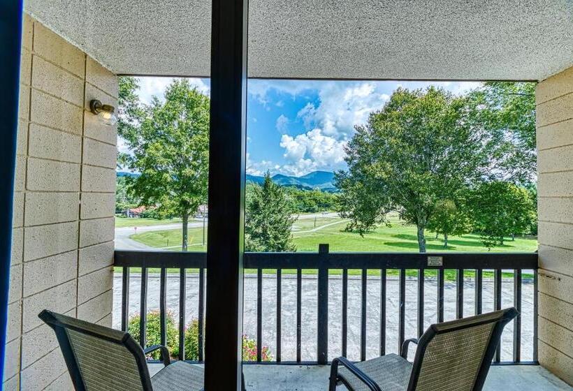 ホテル Highland Manor Inn