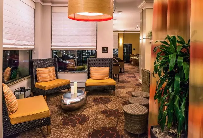 فندق Hilton Garden Inn Detroit   Southfield, Mi