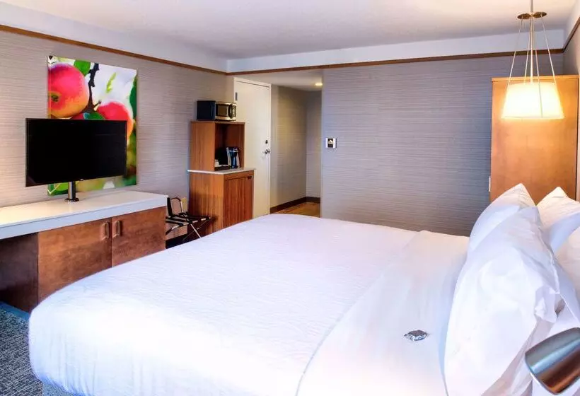 فندق Hilton Garden Inn Detroit   Southfield, Mi