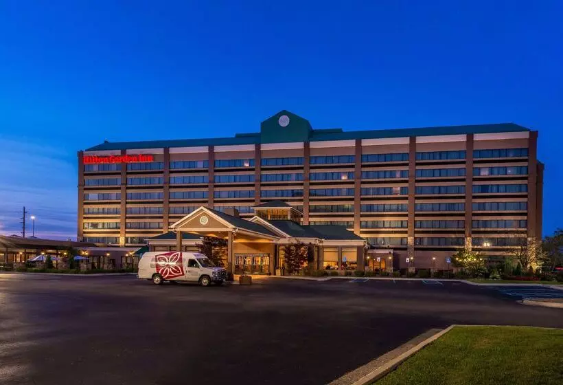 فندق Hilton Garden Inn Detroit   Southfield, Mi