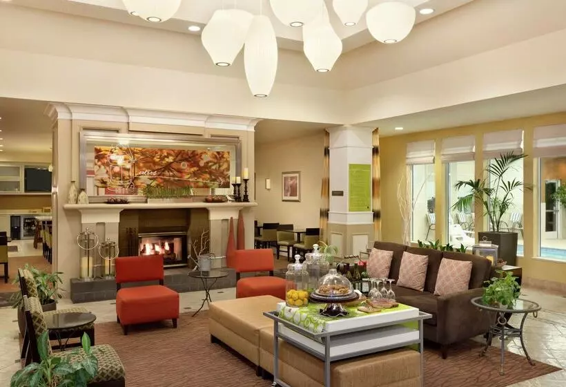 בית מלון כפרי Hilton Garden Inn Flagstaff