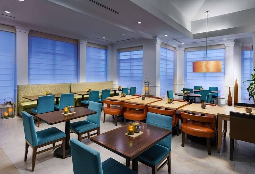 هتل Hilton Garden Inn Lake Mary