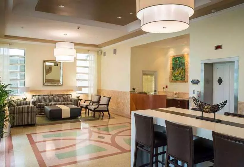 בית מלון כפרי Hilton Grand Vacations at McAlpin-Ocean Plaza