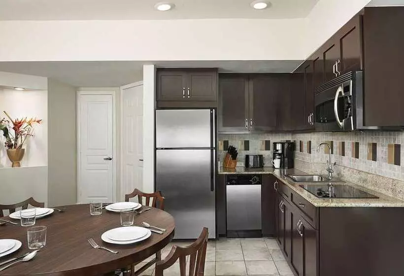 בית מלון כפרי Hilton Grand Vacations at McAlpin-Ocean Plaza