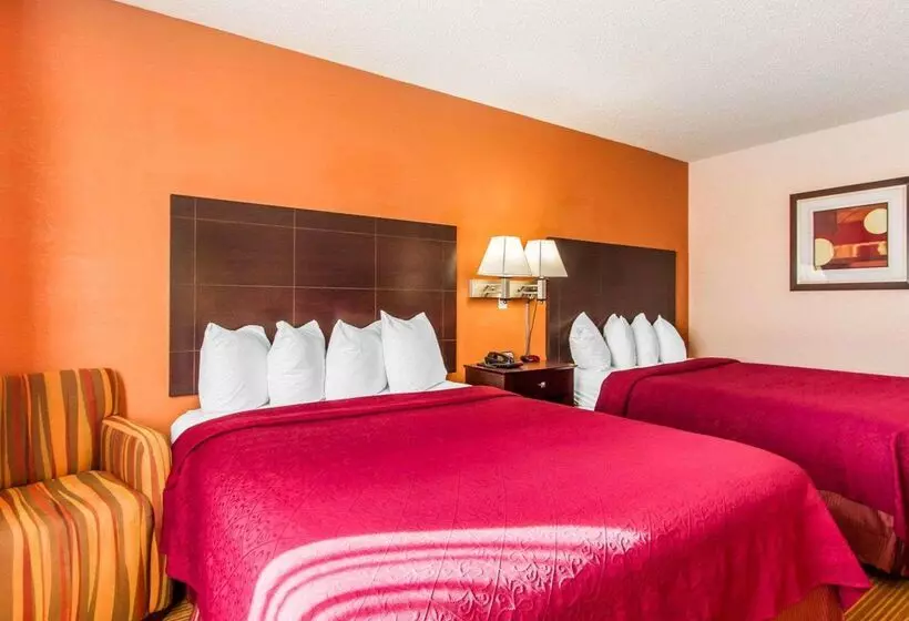 هتل Quality Inn & Suites