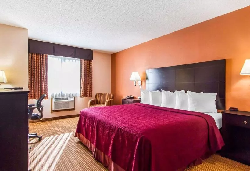 هتل Quality Inn & Suites