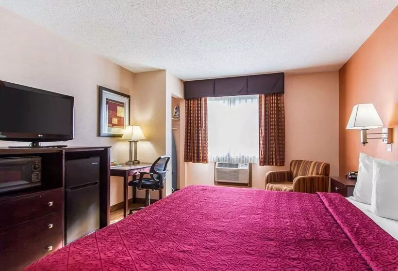 هتل Quality Inn & Suites