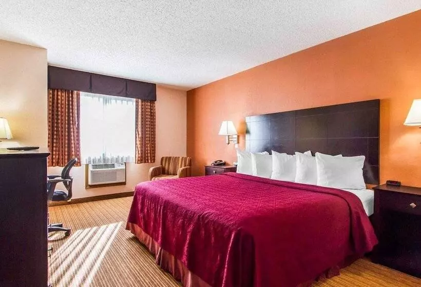 هتل Quality Inn & Suites