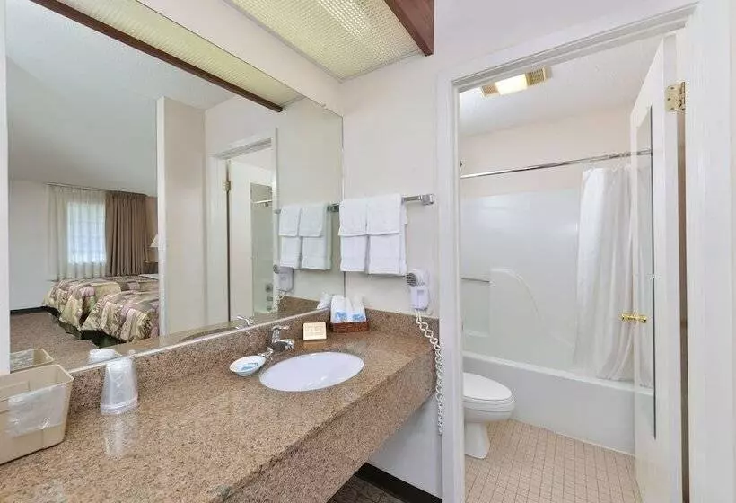 فندق The Heritage Inn, Inc