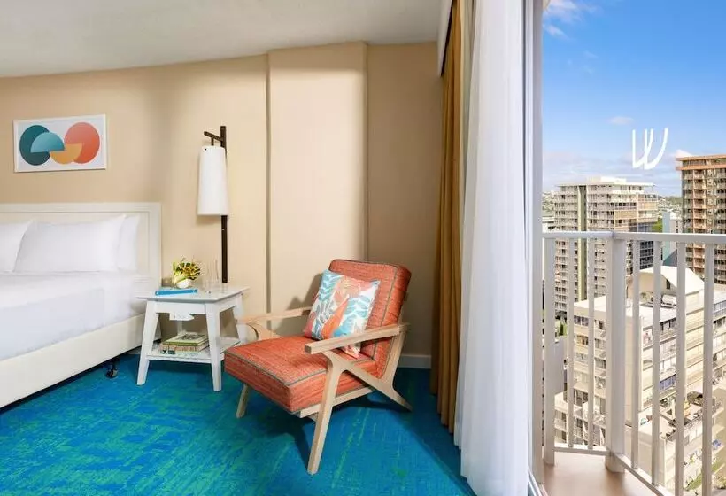 Отель The Twin Fin