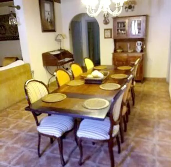 Spacious Villa With Private Pool Campo De Cuellar