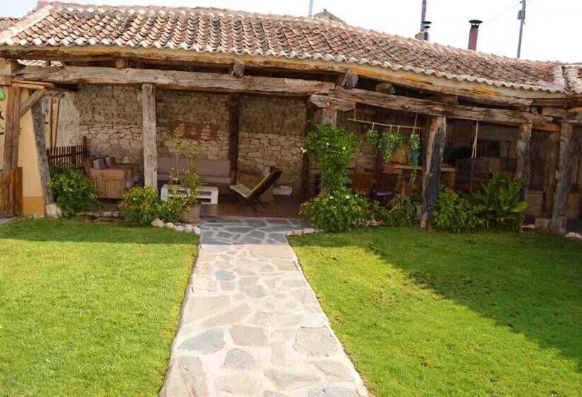 Spacious Villa With Private Pool Campo De Cuellar