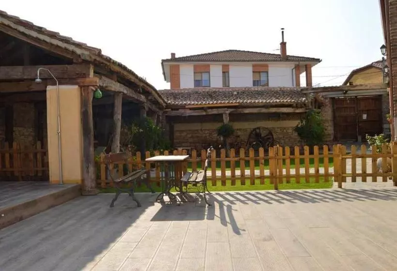 Spacious Villa With Private Pool Campo De Cuellar