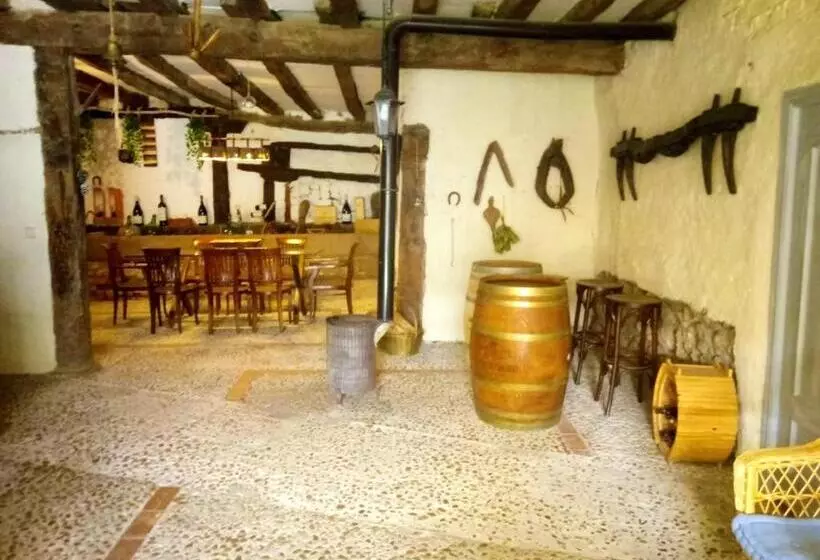 Spacious Villa With Private Pool Campo De Cuellar