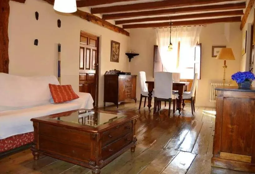 Spacious Villa With Private Pool Campo De Cuellar