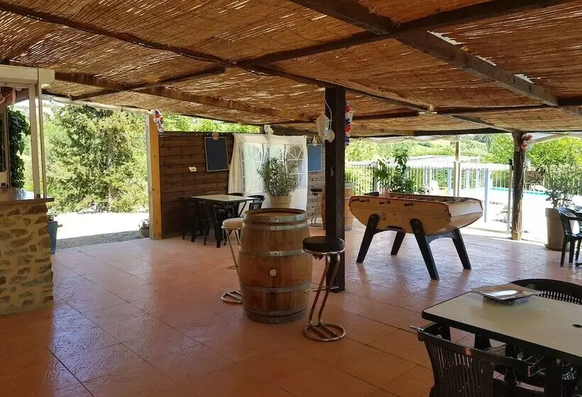 ホテル Camping Des Rosieres