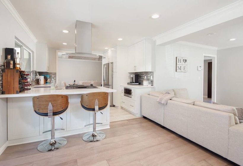 Radiant Estate New Luxury Cali 3 Bd!