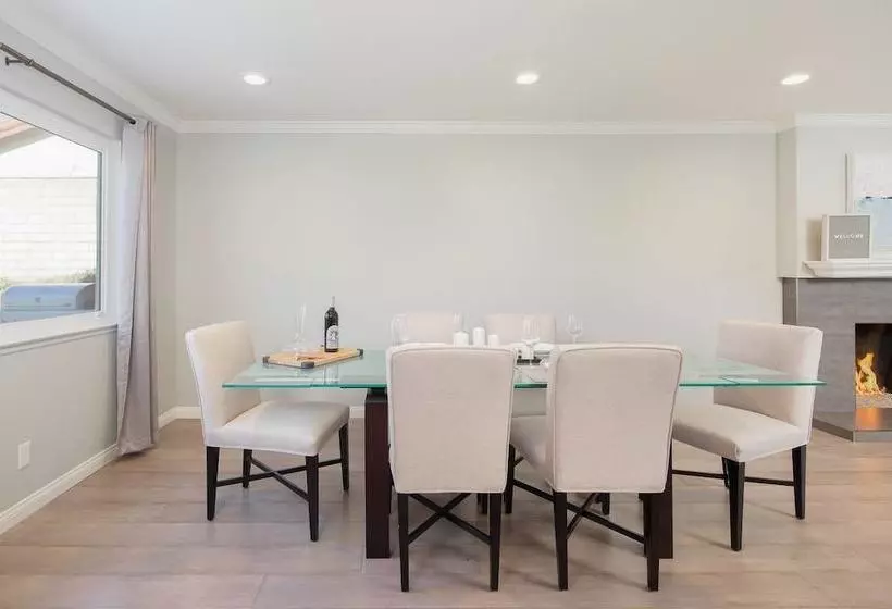 Radiant Estate New Luxury Cali 3 Bd!