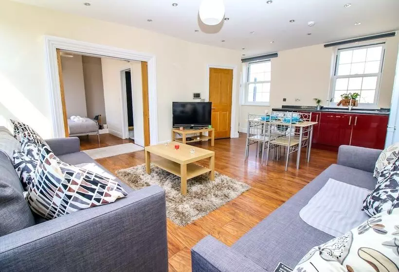 City View Flat At Liverpool St Brick Ln