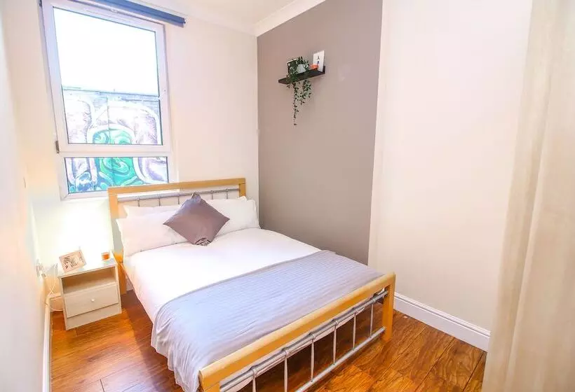 City View Flat At Liverpool St Brick Ln