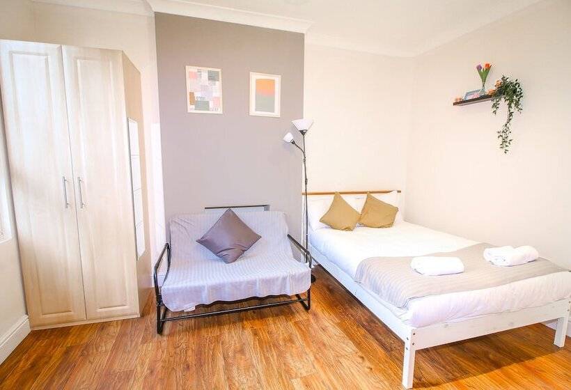 City View Flat At Liverpool St Brick Ln