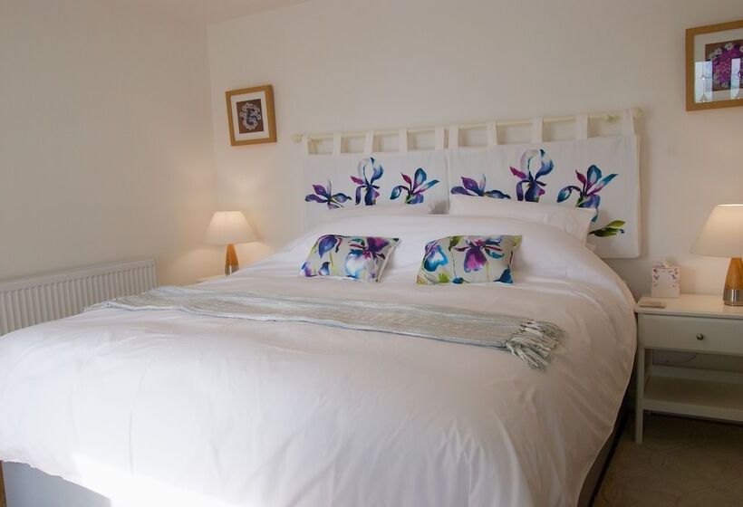 Malvern Holiday Garden Flat