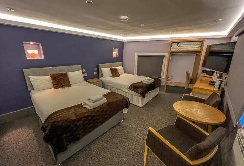 Majatalo Fountain House