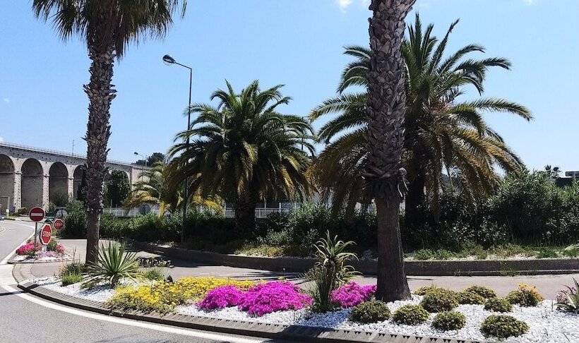 Dream House & Spa Bandol  Céline Et Olivier