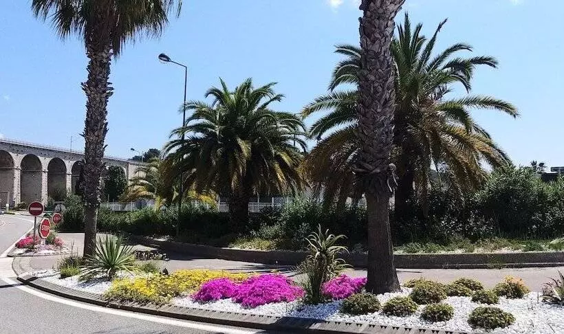 Dream House & Spa Bandol  Céline Et Olivier