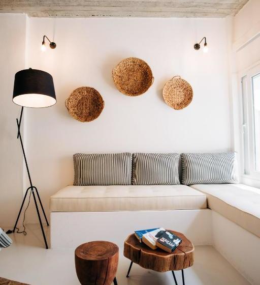 Hotel Mesanto Luxury Suites