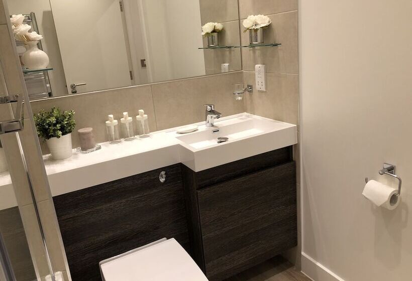 Modern Apartment By Creatick