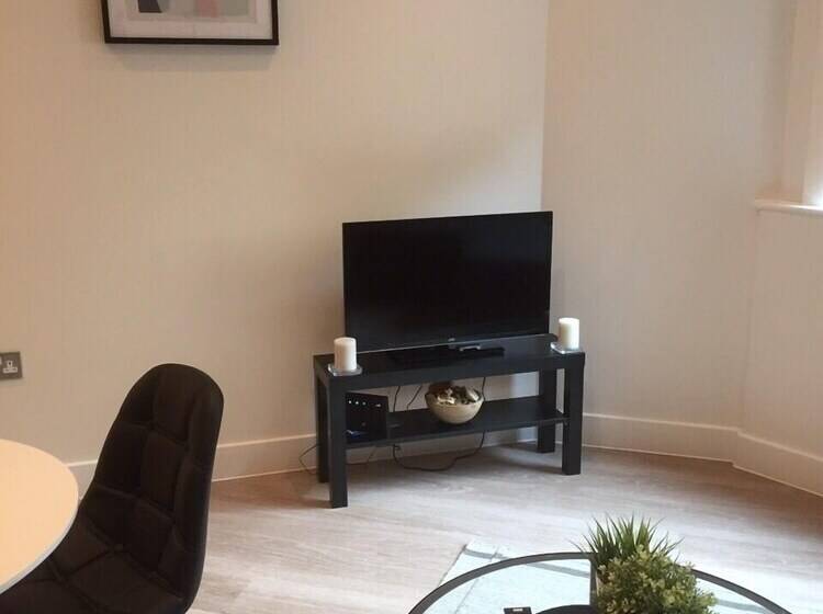 Modern Apartment By Creatick