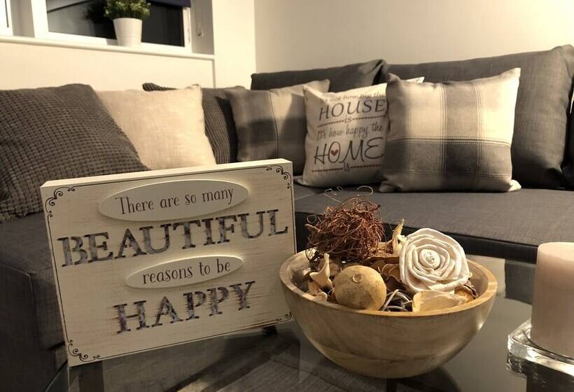 Modern Apartment By Creatick