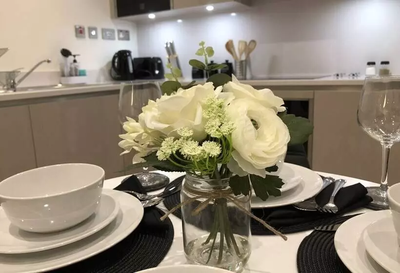 Modern Apartment By Creatick