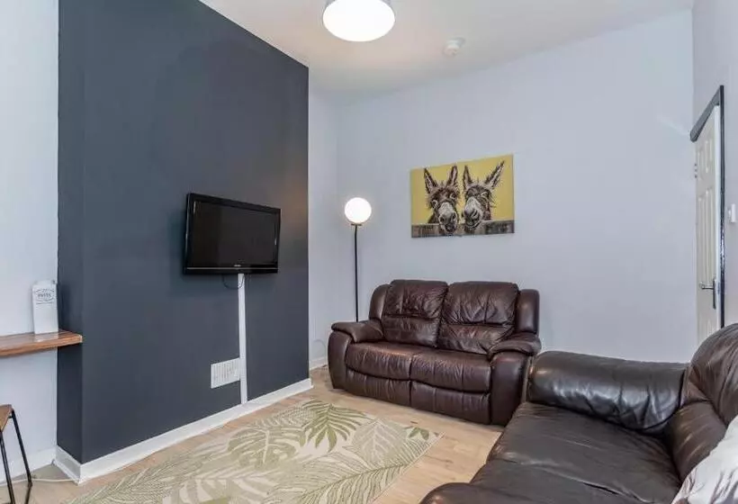 پانسیون Castlereagh Guest House